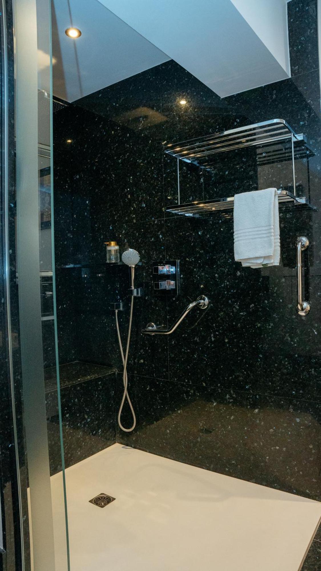 Superbe Appartement 132M2, Classe 5 Etoiles, Sarlat Centre מראה חיצוני תמונה